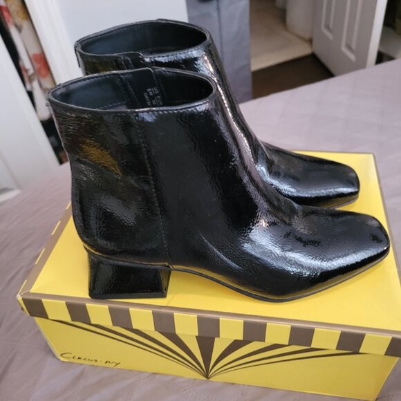 Sam Edelman Circus, size 6 black patent leather ankle boots - Picture 1 of 7